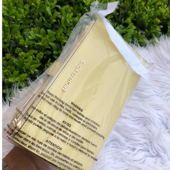 New Michael Kors Double Zip Wallet Yellow Buttercup - Picture 6 of 6